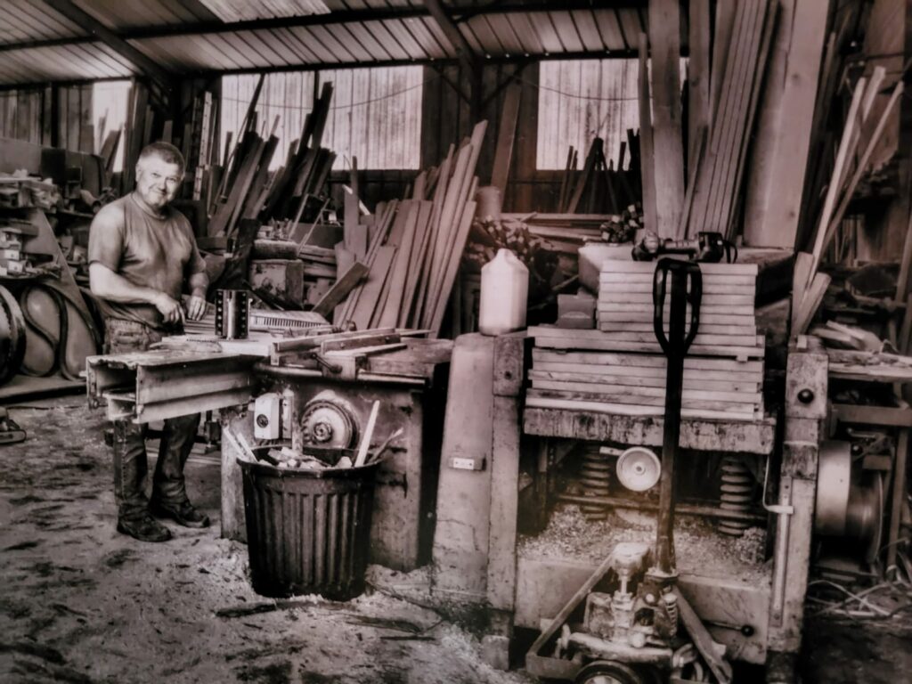 Sciage de bois local à la Scierie Abreschviller en Moselle